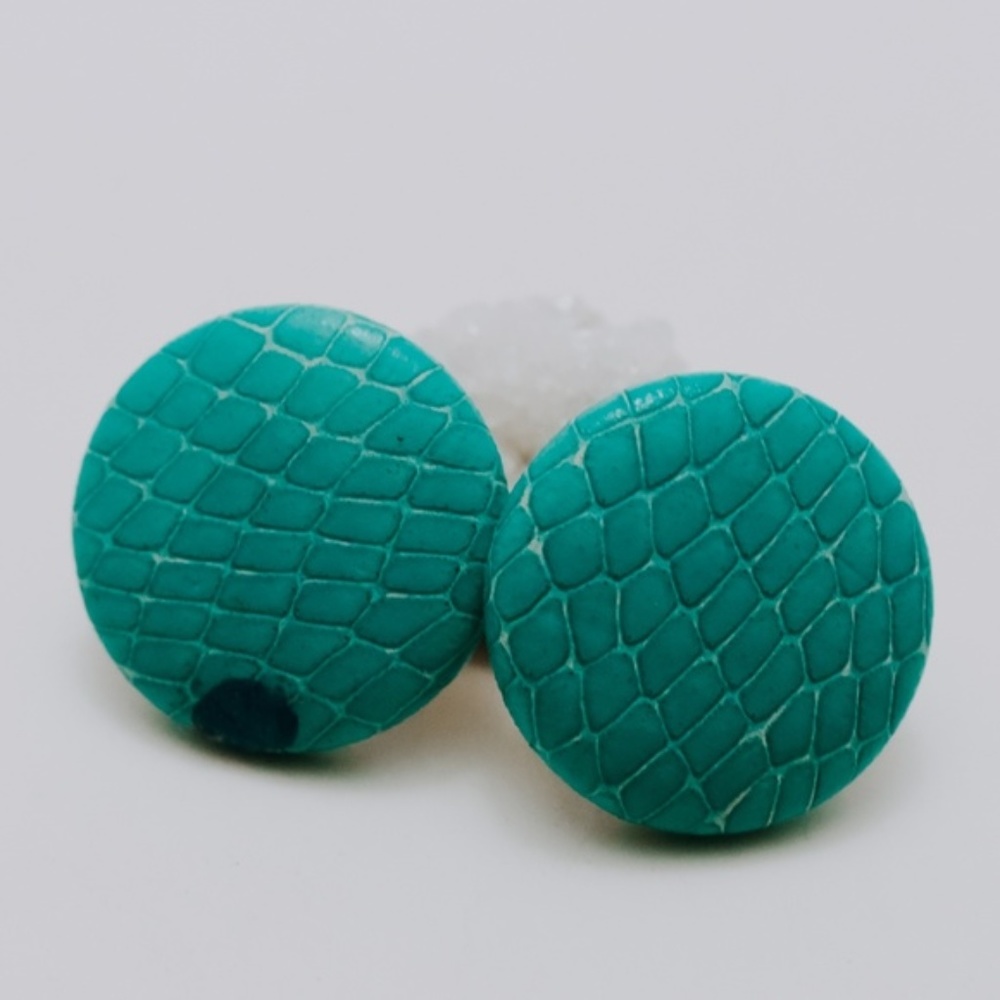 Vintage 80s/90s Teal Snakeskin-Texture Statement Stud Earrings – Quarter Size